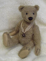 Albert, Teddybr aus Antik-Art Mohair, 26 cm gro sucht neues Zuhause - bitte Bild anklicken fr mehr Infos!